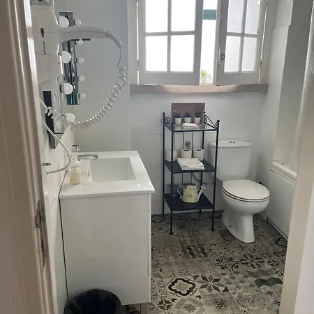 Alvalade Ii Airport Гостевой дом