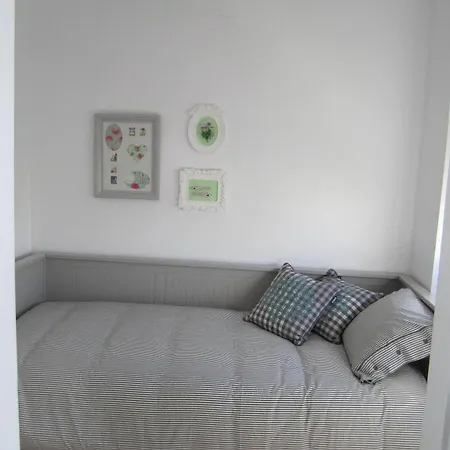 Guest house Alvalade Ii Airport Lisbon