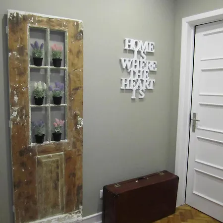 Alvalade Ii Airport 3*