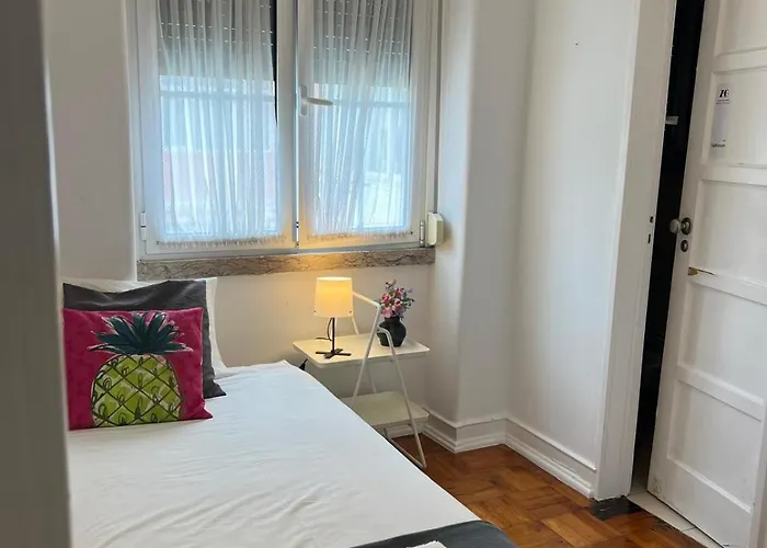 Alvalade Ii Airport 3*