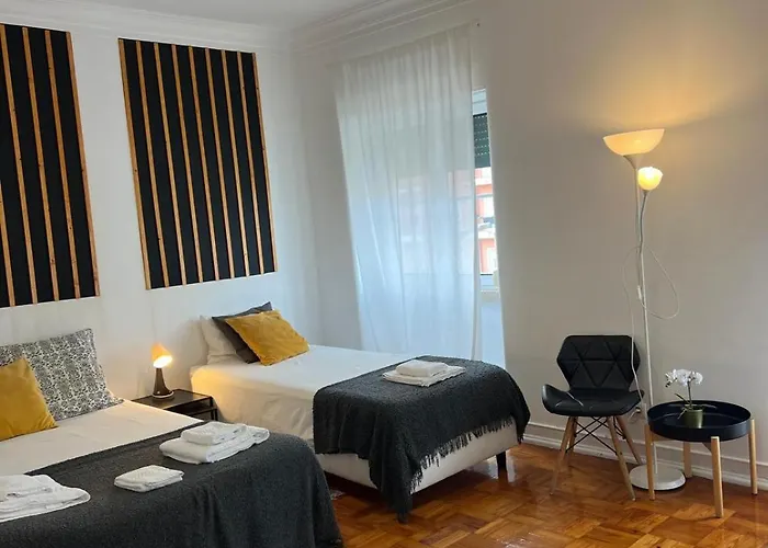 Alvalade Ii Airport Gasthuis 3*