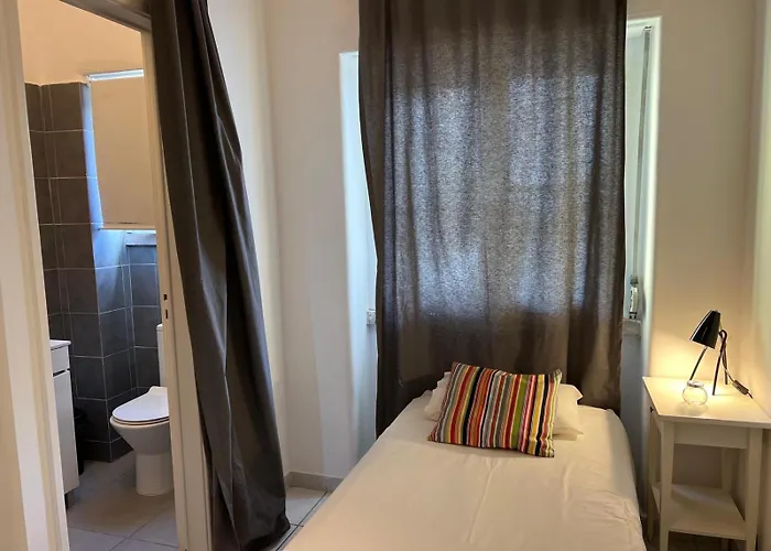 Alvalade Ii Airport Gasthuis Lissabon