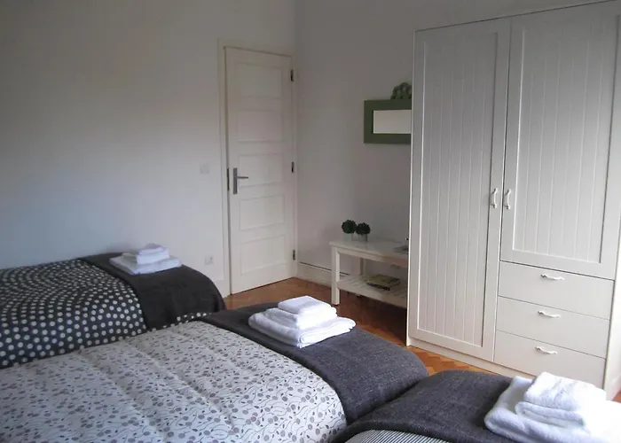 Alvalade Ii Airport Gasthuis Lissabon