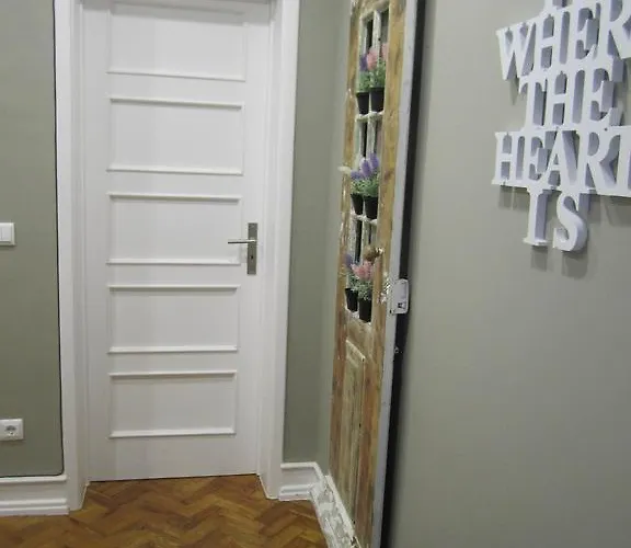 Alvalade Ii Airport 3*