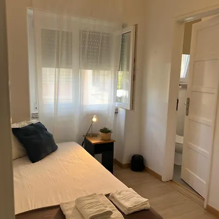 Guest house Alvalade Ii Airport 3*