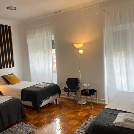 Guest house Alvalade Ii Airport
