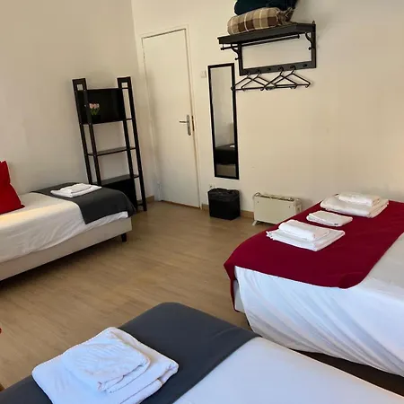 Guest house Alvalade Ii Airport 3*