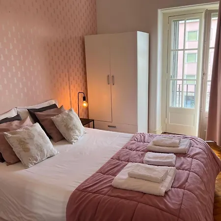 Alvalade Ii Airport Guest house